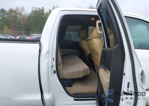 2010 Toyota Tundra Grade 5.7L V8 from USA, damaged, VIN 5TFUY5F11AX099735